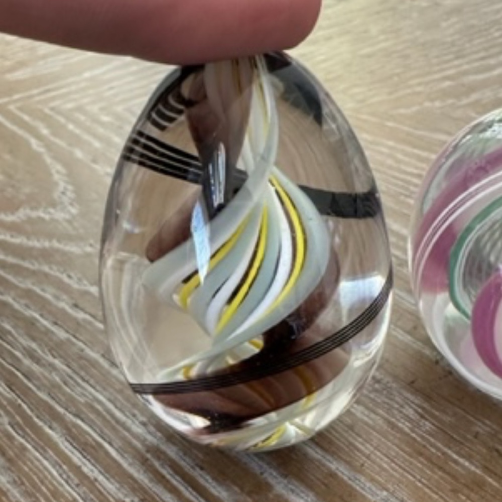 Glass Eggs - Picture 2 of 8